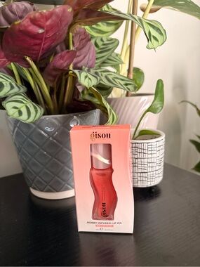Gisou Honey Infused Lip Oil — peach bellini